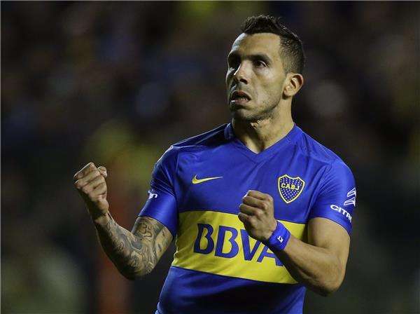 كارلوس تيفيز