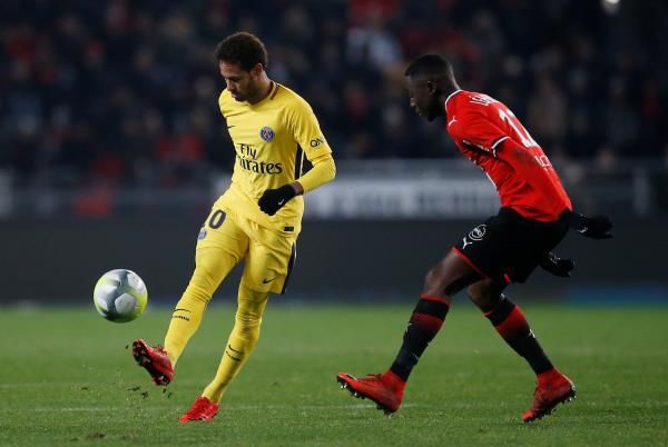 لقاء سابق بين الفريقين 