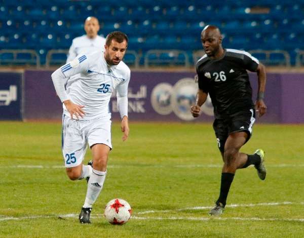 من بطولة الدوري