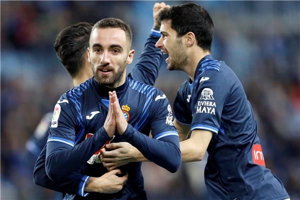 لاعبو إسبانيول