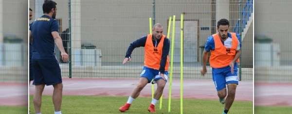 شنايدر يتدرب مع الفريق