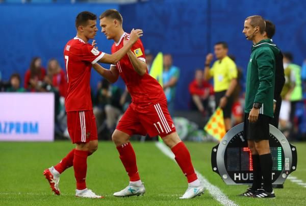 لاعبو منتخب روسيا