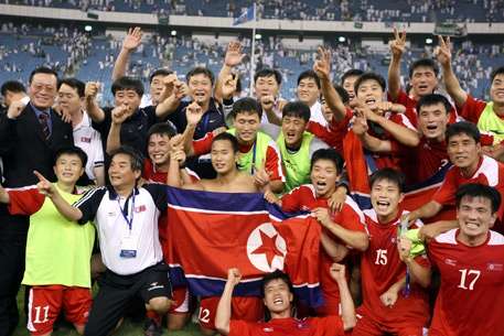 لاعبي منتخب كوريا الشمالية