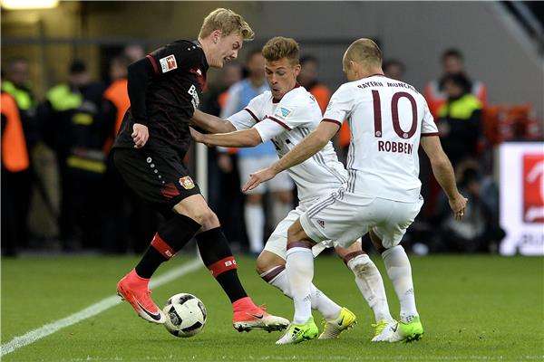 من مباراة سابقة بين باير ليفركوزن و بايرن ميونخ