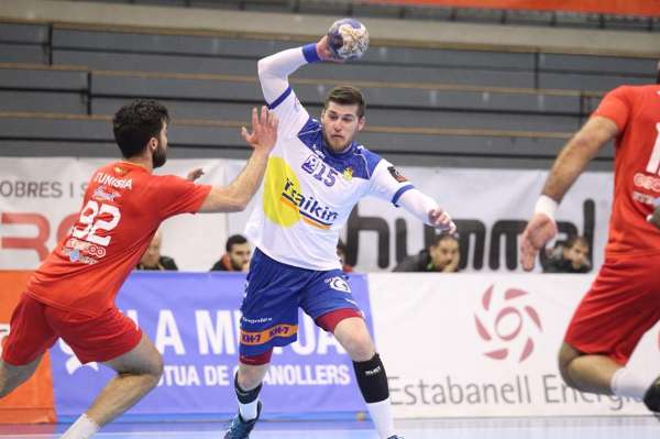 لقطة من المباراة