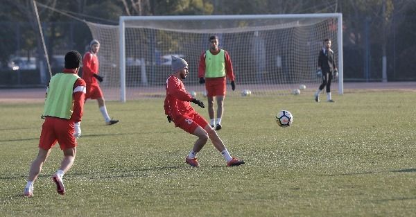 جانب من التدريبات