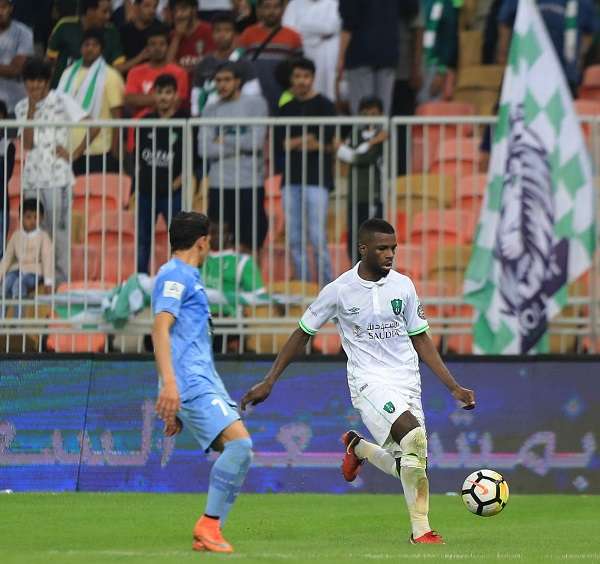 من لقاء الأهلي والباطن