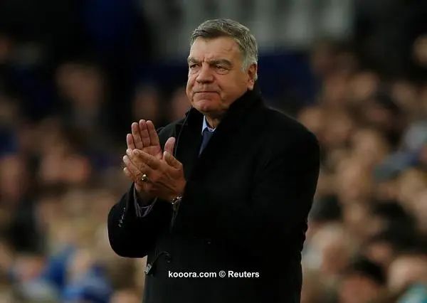 ?i=reuters%2f2017-12-02%2f2017-12-02t155501z_1948814749_rc1f8bcaa7b0_rtrmadp_3_soccer-england-eve-hdd_reuters