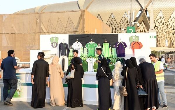 العائلات السعودية على أبواب الجوهرة