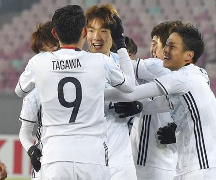 فرحة لاعبي اليابان بعد الفوز على تايلاند