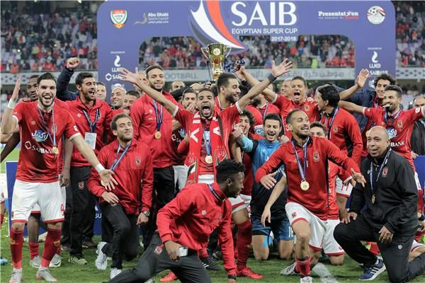 لاعبو الأهلي