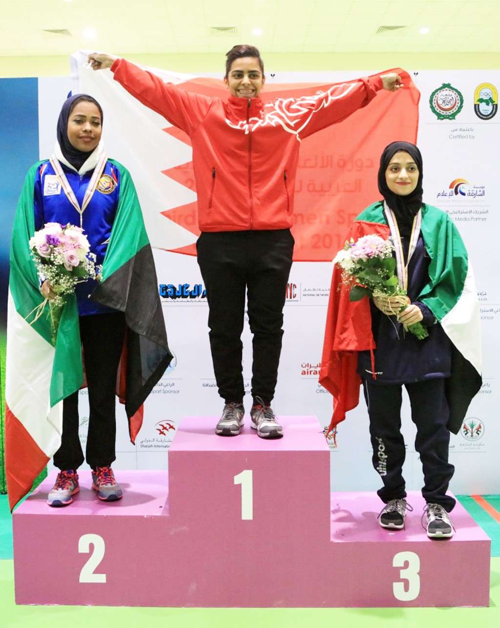 جانب من دورة الشارقة السابقة