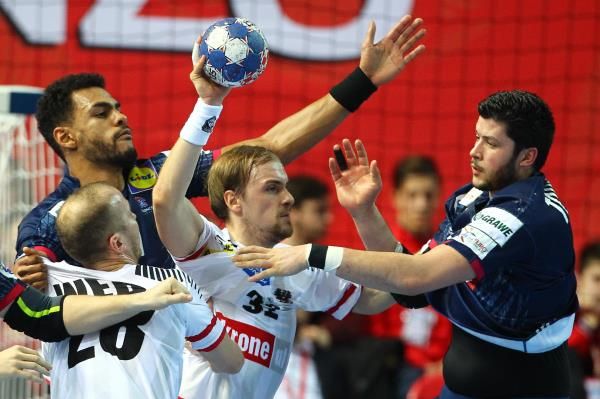 جانب من مباراة فرنسا والنمسا