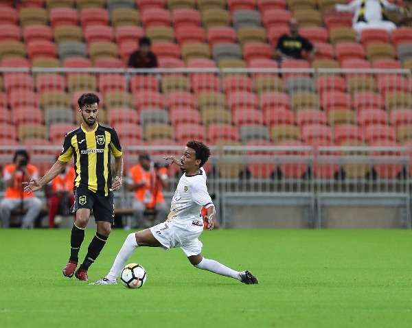 طارق عبدالله