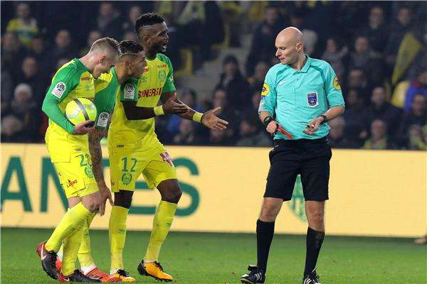 شابرون في اللقطة المثيرة أمس