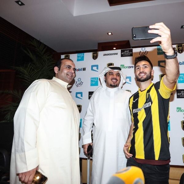 فيلانويفا سعيد بالتجديد