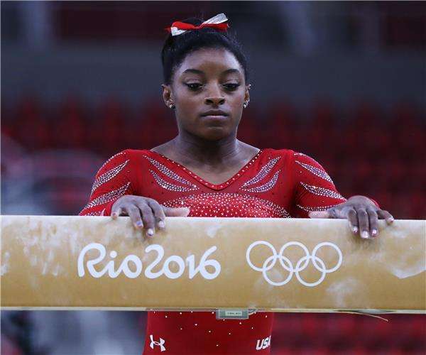  سيمون بايلز