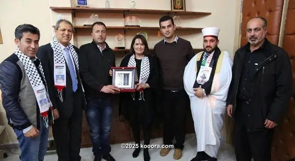 ?i=corr%2f32%2fkoo_32615