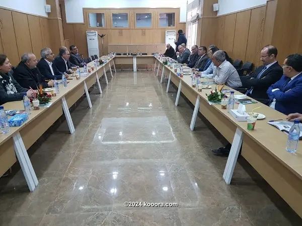 ?i=corr%2f32%2fkoo_32650