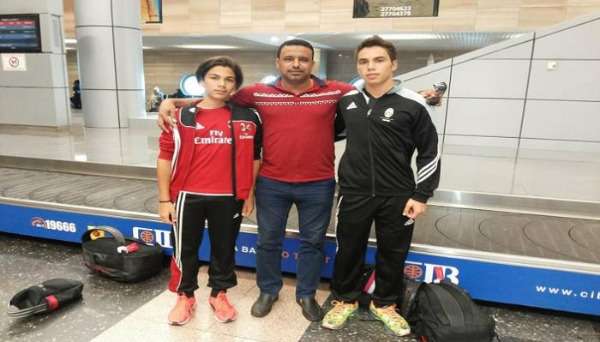 لاعبا شباب الأهلي