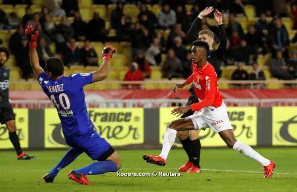 ?i=reuters%2f2018-01-16%2f2018-01-16t204122z_1716828285_rc1aa5a1a3f0_rtrmadp_3_soccer-france-amo-nce_reuters