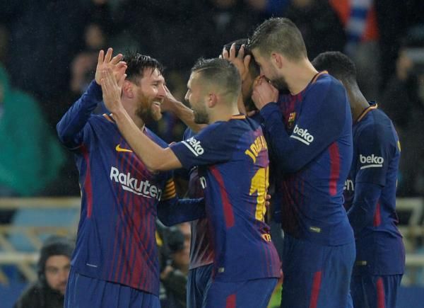 لاعبو برشلونة يسيطرون على التشكيلة