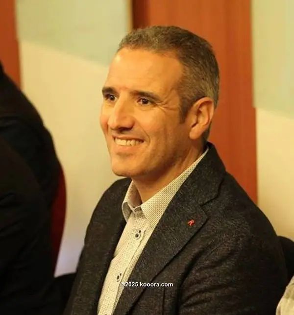 ?i=corr%2f32%2fkoo_32900