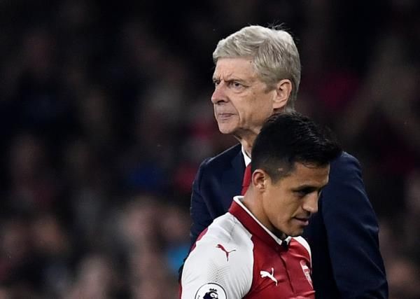  فينجر مع سانشيز