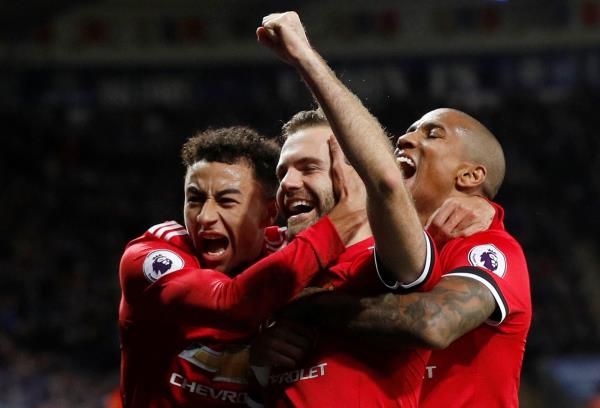 لاعبو مانشستر يونايتد