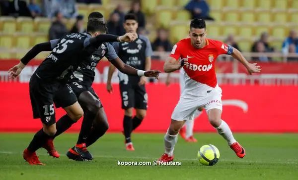 ?i=reuters%2f2018-01-21%2f2018-01-21t161958z_1403491581_rc1f5040ef60_rtrmadp_3_soccer-france-amo-mtz_reuters