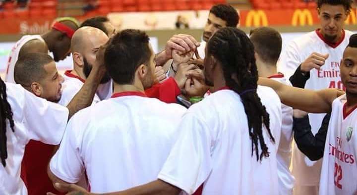 لاعبو الحكمة