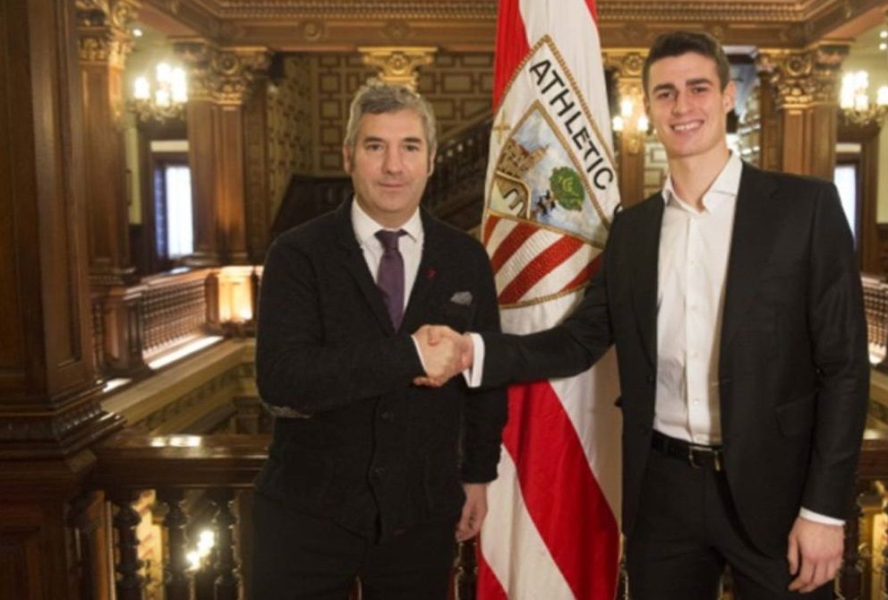 أريزابالاجا بعد توقيع العقود