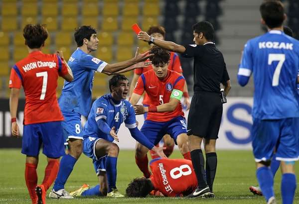 جانب من لقاء المنتخبين في نسخة 2016