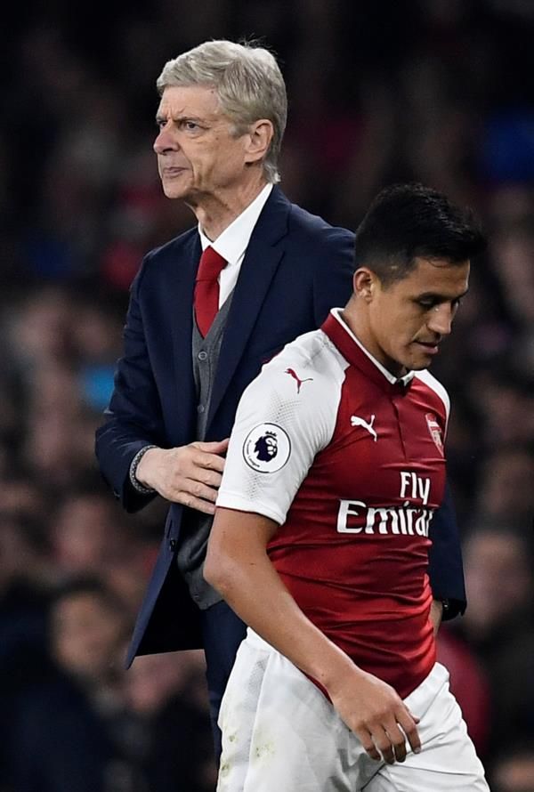 فينجر مع سانشيز