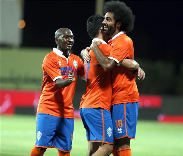 لاعبو الفيحاء 