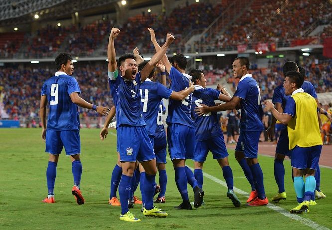 لاعبو منتخب تايلاند