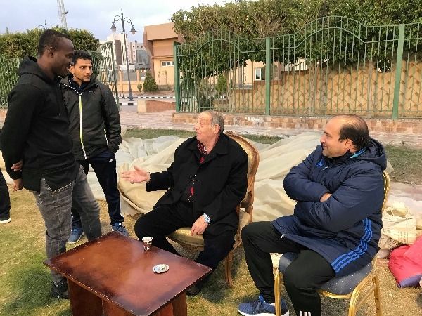 أنطوي مع عبد السلام