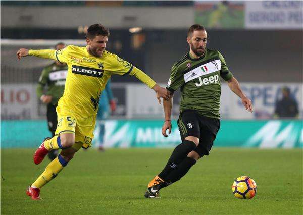 جانب من لقاء كييفو ويوفنتوس