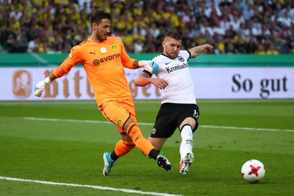 رومان بوركي