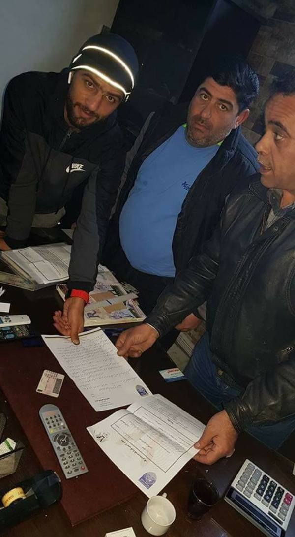 جانب من التوقيع