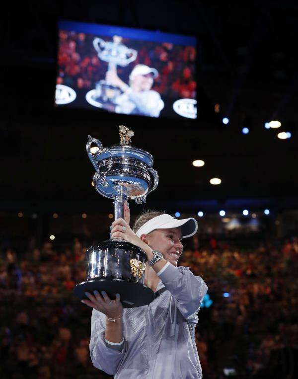 2018-01-27t123021z_418128076_hp1ee1r0yqkqs_rtrmadp_3_tennis-ausopen_reuters