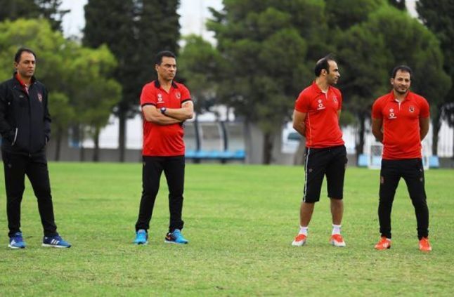 الجهاز الفني للأهلي