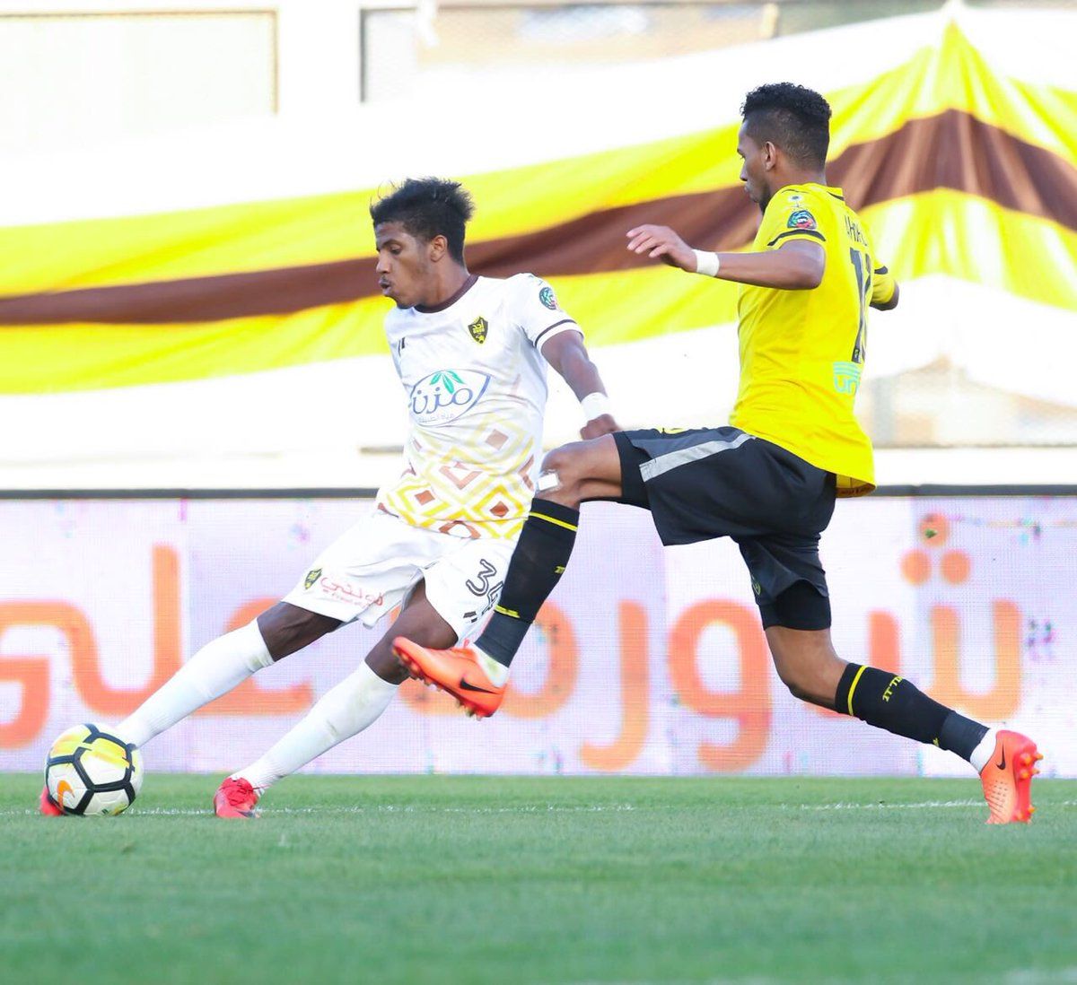 جانب من لقاء اتحاد جدة وأحد