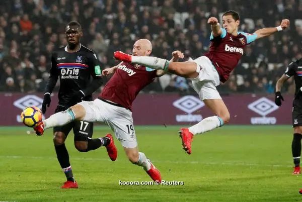?i=reuters%2f2018-01-30%2f2018-01-30t220500z_2066602925_rc18065a76b0_rtrmadp_3_soccer-england-whu-cry_reuters