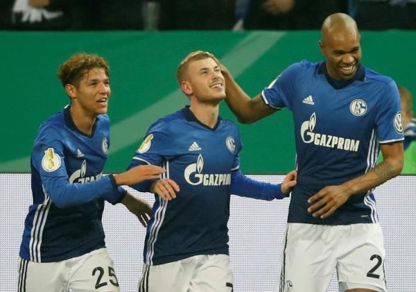 ماير مع شالكه