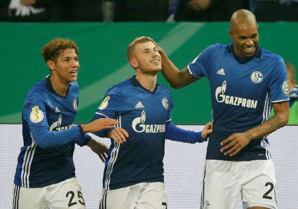 ماير مع شالكه