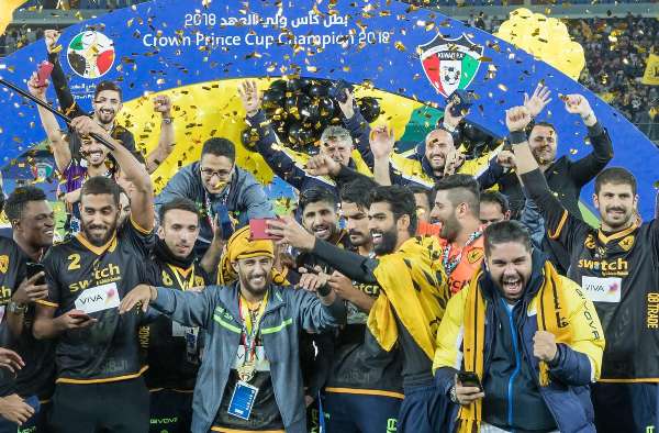 فرحة لاعبي القادسية