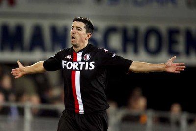 المهاجم الهولندي روي ماكاي 