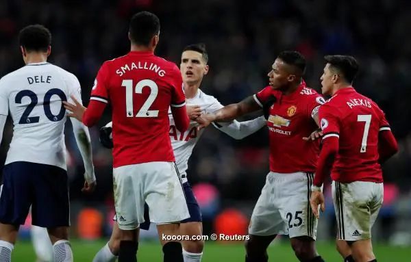 ?i=albums%2fmatches%2f1499636%2f2018-01-31t215049z_941589002_rc1db85dc790_rtrmadp_3_soccer-england-tot-mun_reuters