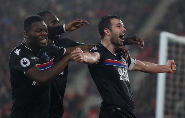 لاعبو كريستال بالاس